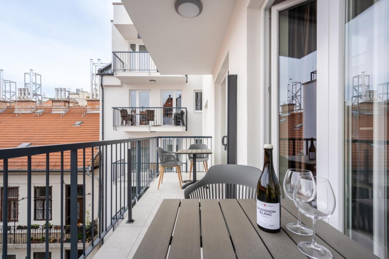 Rose Garden Apartments Budapeşte Oda fotoğraf