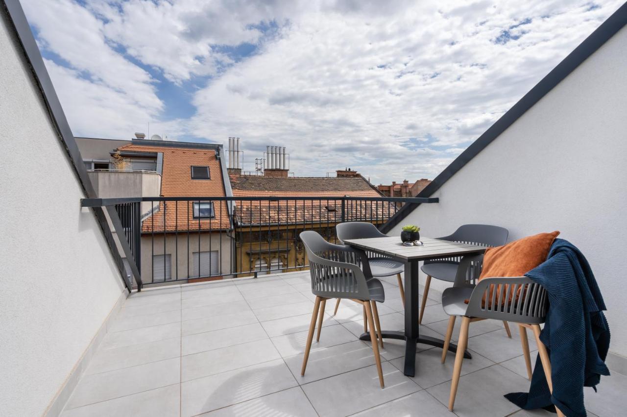 Rose Garden Apartments Budapeşte Oda fotoğraf
